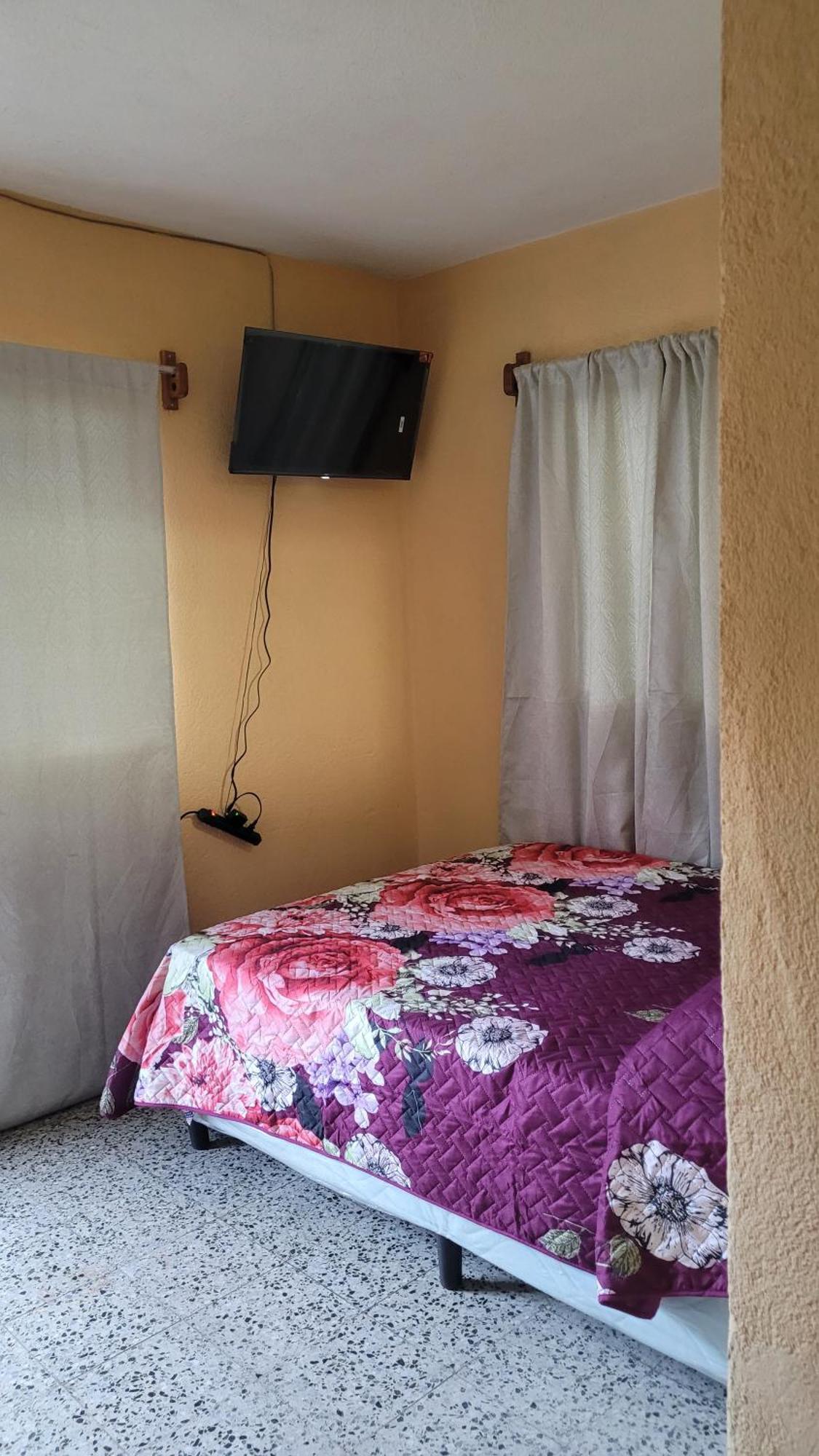 Hostal Sweet Dreams Panajachel Εξωτερικό φωτογραφία