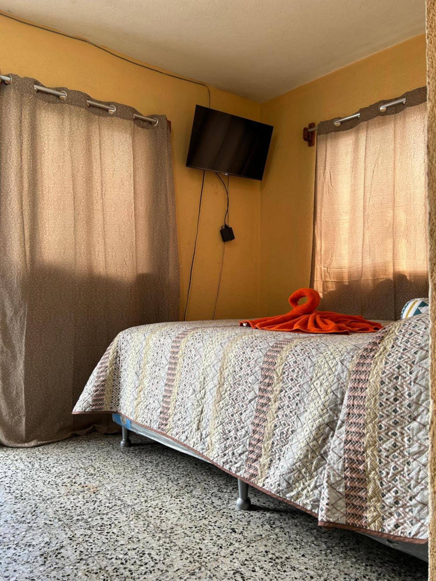 Hostal Sweet Dreams Panajachel Εξωτερικό φωτογραφία